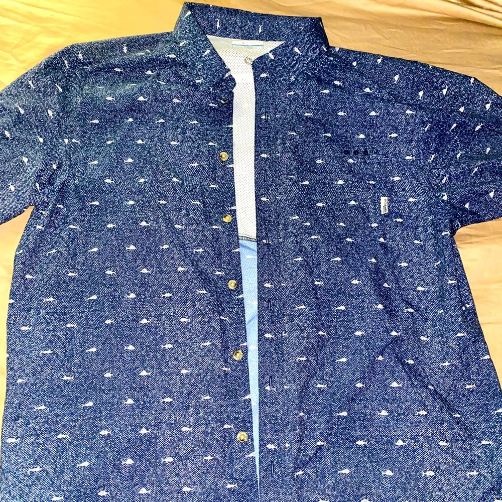 Columbia PFG button down shirt. Size large